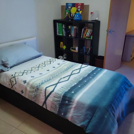 Habitacion Amplia Y Comoda 雷乌斯 外观 照片